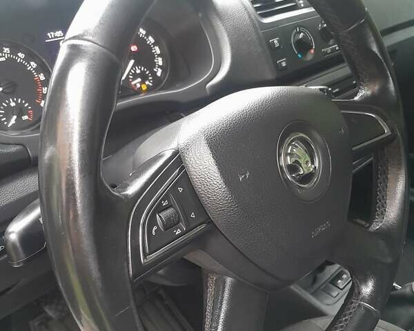 Сірий Шкода Румстер, об'ємом двигуна 1.6 л та пробігом 203 тис. км за 5699 $, фото 15 на Automoto.ua