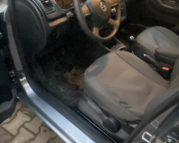 Серый Шкода Румстер, объемом двигателя 1.39 л и пробегом 38 тыс. км за 6900 $, фото 14 на Automoto.ua