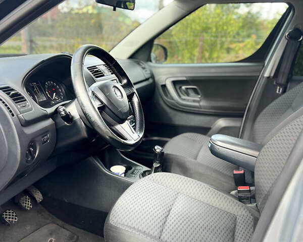 Шкода Румстер 2014 в Львове на Automoto.ua Серый Шкода Румстер, объемом двигателя 1.6 л и пробегом 250 тыс. км за 5900 $, фото 8 на Automoto.ua