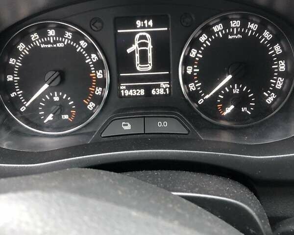 Серый Шкода Румстер, объемом двигателя 1.6 л и пробегом 194 тыс. км за 6200 $, фото 3 на Automoto.ua