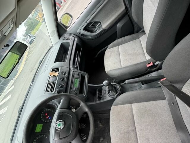 Серый Шкода Румстер, объемом двигателя 1.6 л и пробегом 222 тыс. км за 2335 $, фото 7 на Automoto.ua