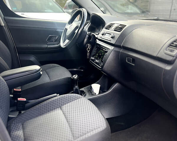 Шкода Румстер 2014 в Львове на Automoto.ua Серый Шкода Румстер, объемом двигателя 1.6 л и пробегом 250 тыс. км за 5900 $, фото 7 на Automoto.ua