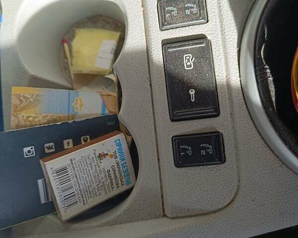 Серый Шкода Румстер, объемом двигателя 1.39 л и пробегом 218 тыс. км за 4800 $, фото 6 на Automoto.ua