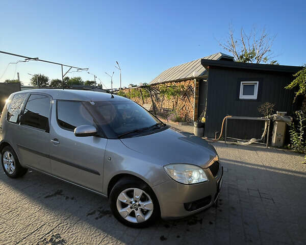 Сірий Шкода Румстер, об'ємом двигуна 1.39 л та пробігом 262 тис. км за 3900 $, фото 1 на Automoto.ua