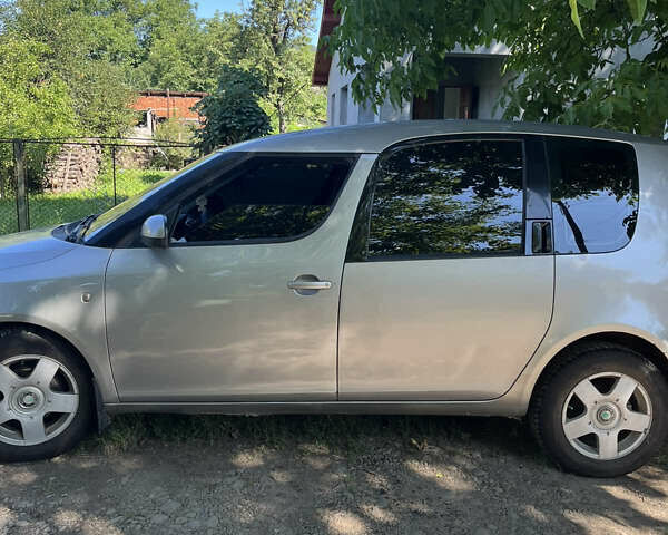 Сірий Шкода Румстер, об'ємом двигуна 1.39 л та пробігом 314 тис. км за 4800 $, фото 8 на Automoto.ua