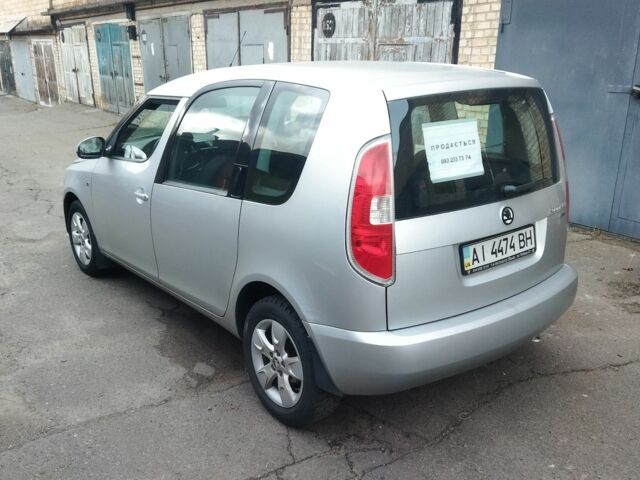 Серый Шкода Румстер, объемом двигателя 0 л и пробегом 202 тыс. км за 4800 $, фото 3 на Automoto.ua