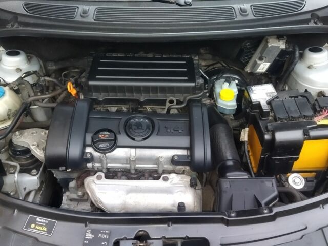 Серый Шкода Румстер, объемом двигателя 0 л и пробегом 202 тыс. км за 4800 $, фото 5 на Automoto.ua