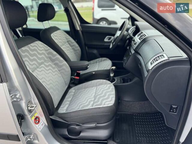 Серый Шкода Румстер, объемом двигателя 1.2 л и пробегом 213 тыс. км за 5200 $, фото 57 на Automoto.ua