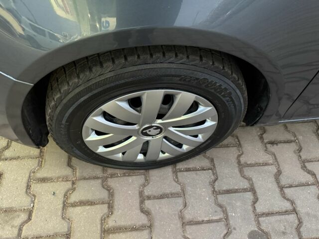 Серый Шкода Румстер, объемом двигателя 1.4 л и пробегом 250 тыс. км за 4200 $, фото 21 на Automoto.ua