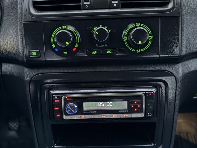 Серый Шкода Румстер, объемом двигателя 1.4 л и пробегом 250 тыс. км за 4200 $, фото 18 на Automoto.ua