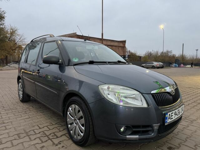 Серый Шкода Румстер, объемом двигателя 1.4 л и пробегом 250 тыс. км за 4200 $, фото 12 на Automoto.ua