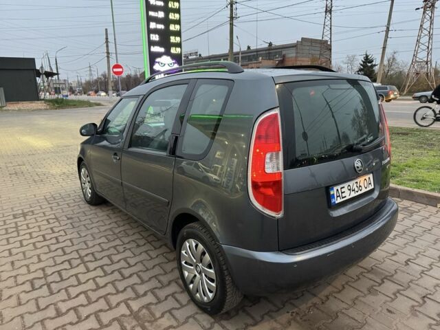 Серый Шкода Румстер, объемом двигателя 1.4 л и пробегом 250 тыс. км за 4200 $, фото 4 на Automoto.ua