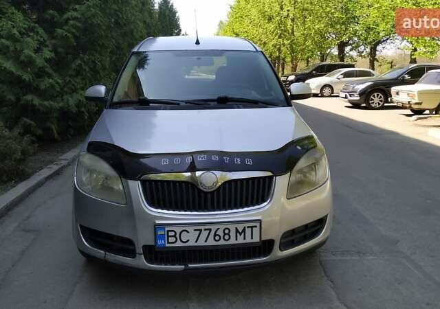 Серый Шкода Румстер, объемом двигателя 1.39 л и пробегом 226 тыс. км за 3950 $, фото 8 на Automoto.ua