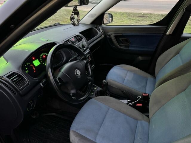 Серый Шкода Румстер, объемом двигателя 1.4 л и пробегом 250 тыс. км за 4200 $, фото 17 на Automoto.ua