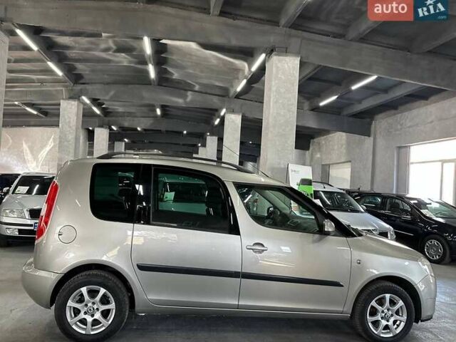 Сірий Шкода Румстер, об'ємом двигуна 1.39 л та пробігом 279 тис. км за 6499 $, фото 7 на Automoto.ua