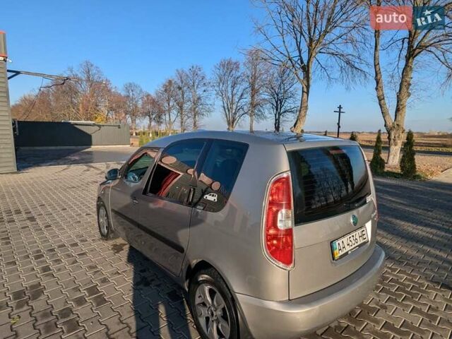 Сірий Шкода Румстер, об'ємом двигуна 1.6 л та пробігом 294 тис. км за 4100 $, фото 5 на Automoto.ua