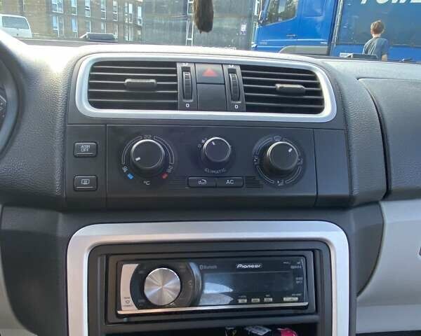 Серый Шкода Румстер, объемом двигателя 1.4 л и пробегом 181 тыс. км за 4800 $, фото 18 на Automoto.ua