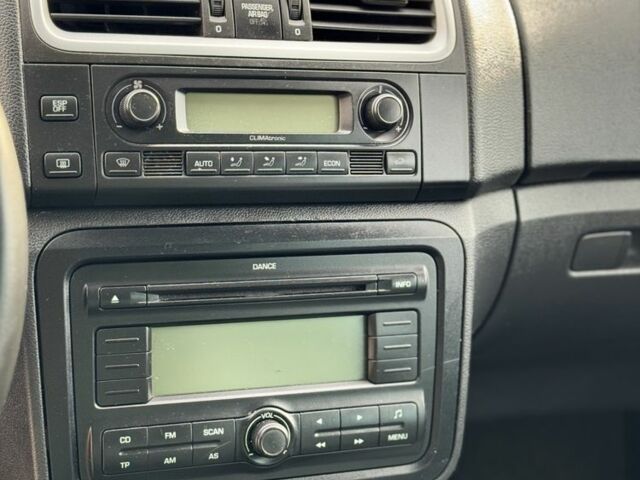 Серый Шкода Румстер, объемом двигателя 1.4 л и пробегом 228 тыс. км за 5999 $, фото 20 на Automoto.ua