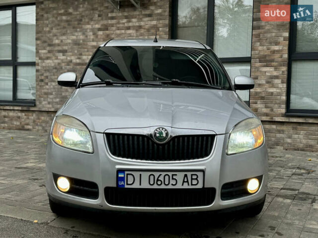 Шкода Румстер 2009 у Ужгороді на Automoto.ua Сірий Шкода Румстер, об'ємом двигуна 1.9 л та пробігом 299 тис. км за 3999 $, фото 1 на Automoto.ua