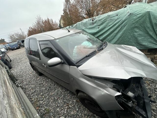 Серый Шкода Румстер, объемом двигателя 1.6 л и пробегом 300 тыс. км за 1750 $, фото 4 на Automoto.ua