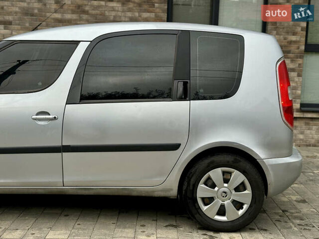 Шкода Румстер 2009 у Ужгороді на Automoto.ua Сірий Шкода Румстер, об'ємом двигуна 1.9 л та пробігом 299 тис. км за 3999 $, фото 13 на Automoto.ua