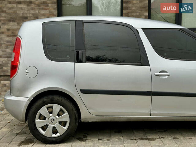 Шкода Румстер 2009 у Ужгороді на Automoto.ua Сірий Шкода Румстер, об'ємом двигуна 1.9 л та пробігом 299 тис. км за 3999 $, фото 10 на Automoto.ua