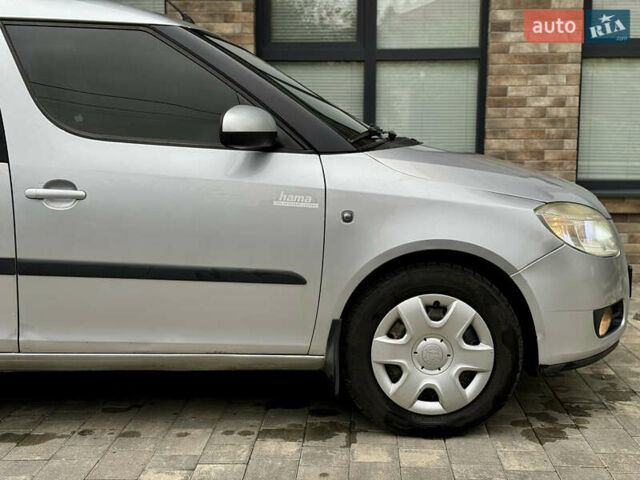 Шкода Румстер 2009 у Ужгороді на Automoto.ua Сірий Шкода Румстер, об'ємом двигуна 1.9 л та пробігом 299 тис. км за 3999 $, фото 9 на Automoto.ua