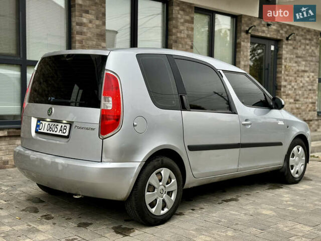 Шкода Румстер 2009 у Ужгороді на Automoto.ua Сірий Шкода Румстер, об'ємом двигуна 1.9 л та пробігом 299 тис. км за 3999 $, фото 7 на Automoto.ua