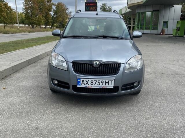 Серый Шкода Румстер, объемом двигателя 1.4 л и пробегом 245 тыс. км за 5200 $, фото 2 на Automoto.ua