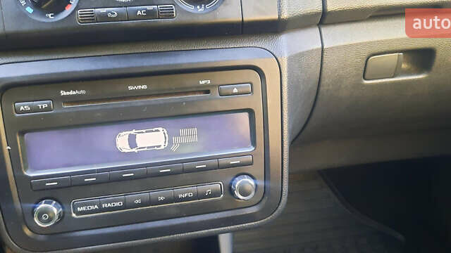 Сірий Шкода Румстер, об'ємом двигуна 1.6 л та пробігом 295 тис. км за 5400 $, фото 16 на Automoto.ua