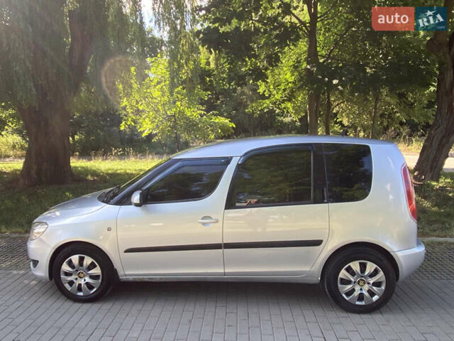 Серый Шкода Румстер, объемом двигателя 1.6 л и пробегом 305 тыс. км за 5800 $, фото 5 на Automoto.ua