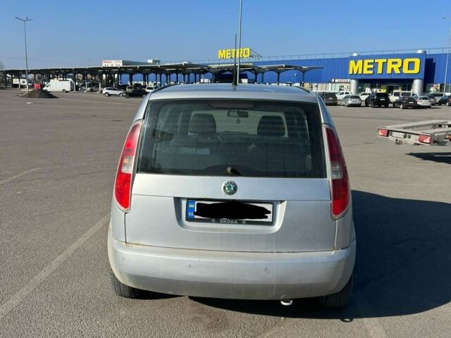 Серый Шкода Румстер, объемом двигателя 0 л и пробегом 500 тыс. км за 3700 $, фото 5 на Automoto.ua