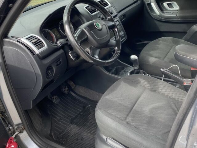 Серый Шкода Румстер, объемом двигателя 1.4 л и пробегом 245 тыс. км за 5200 $, фото 9 на Automoto.ua