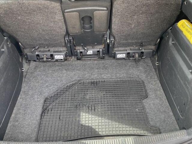 Серый Шкода Румстер, объемом двигателя 1.4 л и пробегом 245 тыс. км за 5200 $, фото 15 на Automoto.ua