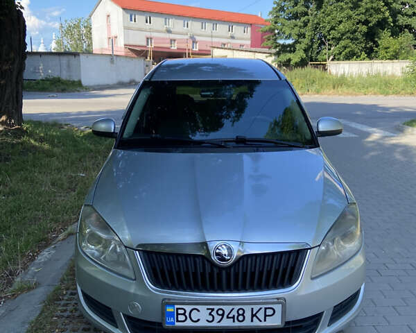 Серый Шкода Румстер, объемом двигателя 1.6 л и пробегом 305 тыс. км за 5800 $, фото 10 на Automoto.ua
