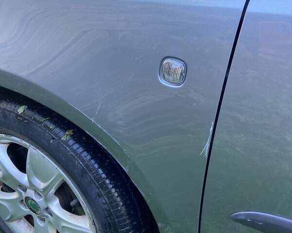 Серый Шкода Румстер, объемом двигателя 1.2 л и пробегом 250 тыс. км за 4800 $, фото 9 на Automoto.ua