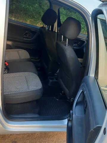 Сірий Шкода Румстер, об'ємом двигуна 1.6 л та пробігом 295 тис. км за 5400 $, фото 14 на Automoto.ua