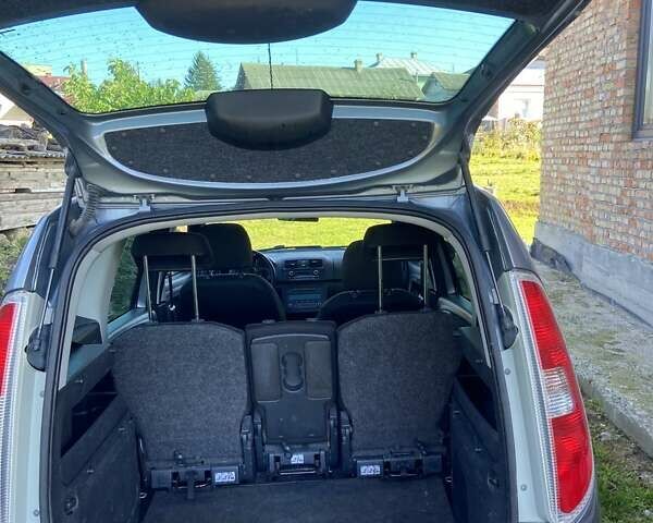 Серый Шкода Румстер, объемом двигателя 1.2 л и пробегом 250 тыс. км за 4800 $, фото 14 на Automoto.ua