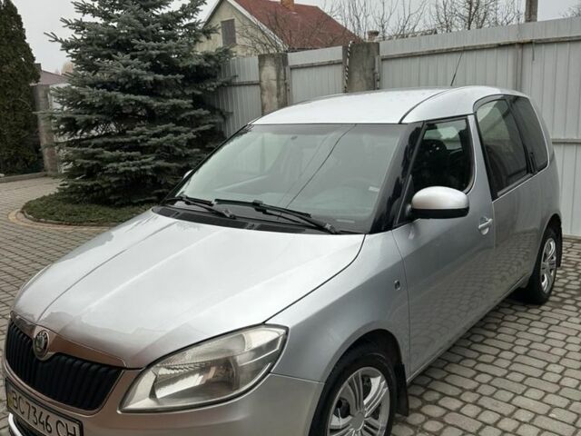 Серый Шкода Румстер, объемом двигателя 1.2 л и пробегом 240 тыс. км за 4400 $, фото 2 на Automoto.ua