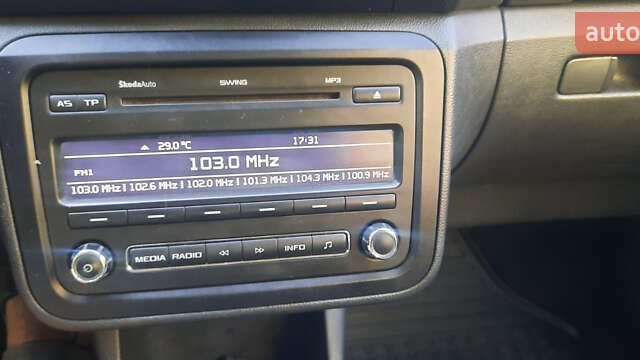 Сірий Шкода Румстер, об'ємом двигуна 1.6 л та пробігом 295 тис. км за 5400 $, фото 18 на Automoto.ua