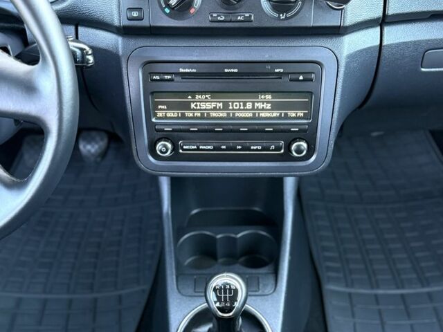 Серый Шкода Румстер, объемом двигателя 1.6 л и пробегом 168 тыс. км за 5999 $, фото 22 на Automoto.ua