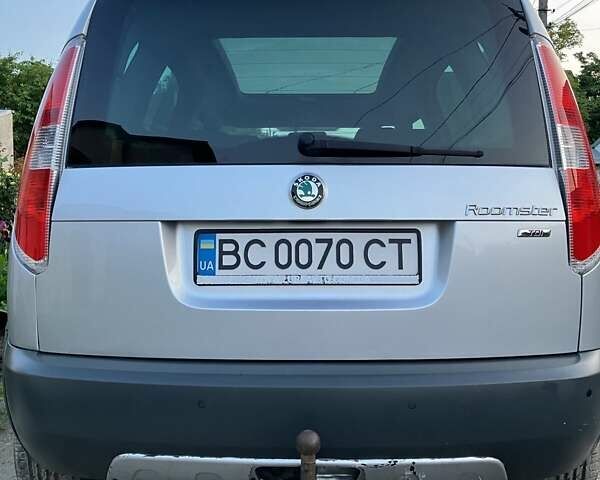 Серый Шкода Румстер, объемом двигателя 1.2 л и пробегом 225 тыс. км за 6000 $, фото 12 на Automoto.ua