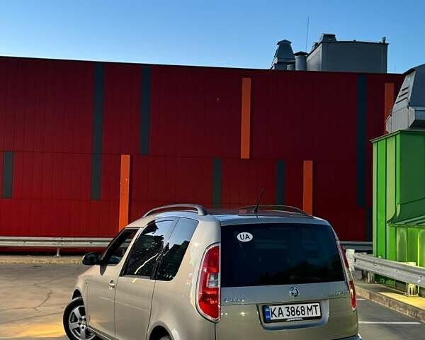 Шкода Румстер 2013 в Киеве на Automoto.ua Серый Шкода Румстер, объемом двигателя 1.2 л и пробегом 189 тыс. км за 6500 $, фото 1 на Automoto.ua