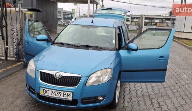 Шкода Румстер 2008 в Мукачеве на Automoto.ua Синий Шкода Румстер, объемом двигателя 1.39 л и пробегом 160 тыс. км за 4800 $, фото 8 на Automoto.ua
