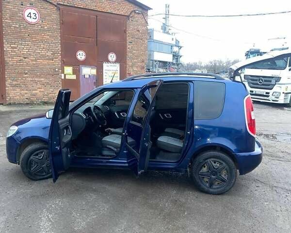 Синій Шкода Румстер, об'ємом двигуна 1.39 л та пробігом 237 тис. км за 4900 $, фото 2 на Automoto.ua