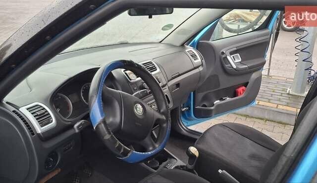 Шкода Румстер 2008 в Мукачеве на Automoto.ua Синий Шкода Румстер, объемом двигателя 1.39 л и пробегом 160 тыс. км за 4800 $, фото 2 на Automoto.ua