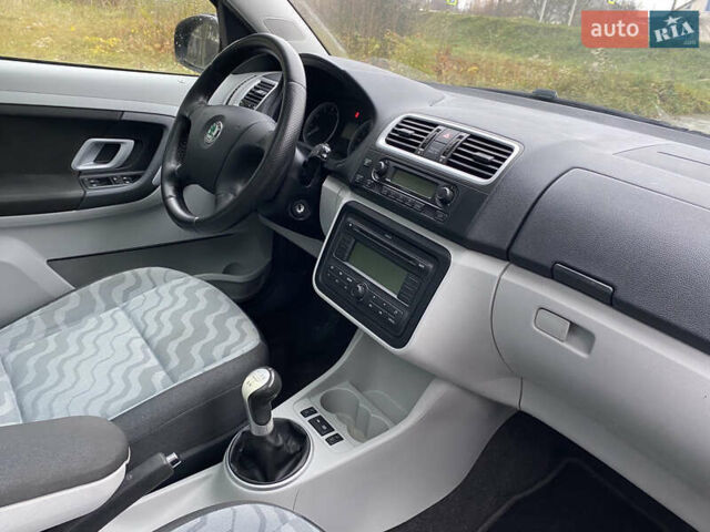 Синий Шкода Румстер, объемом двигателя 1.6 л и пробегом 204 тыс. км за 6200 $, фото 10 на Automoto.ua