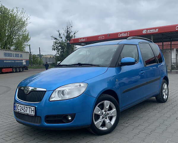 Синий Шкода Румстер, объемом двигателя 1.6 л и пробегом 185 тыс. км за 5800 $, фото 1 на Automoto.ua