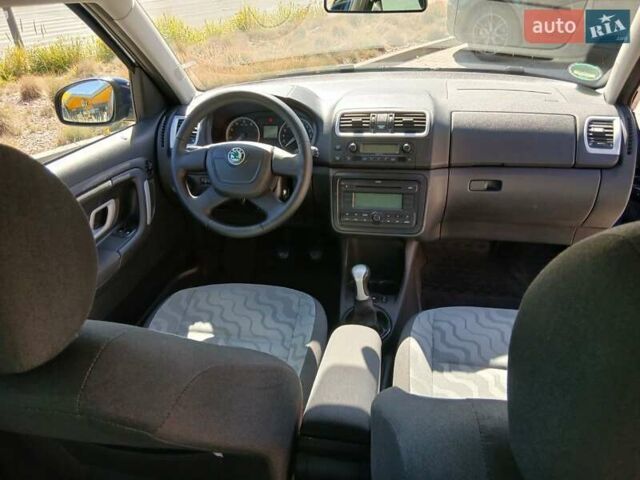 Синий Шкода Румстер, объемом двигателя 1.39 л и пробегом 273 тыс. км за 4500 $, фото 10 на Automoto.ua