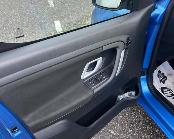 Синий Шкода Румстер, объемом двигателя 1.6 л и пробегом 210 тыс. км за 8950 $, фото 8 на Automoto.ua